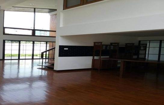 ให้เช่าบ้านเดี่ยว-2-ชั้น-เนื้อที่-200-ตรวเอกมัยซอยเอกมัย-10-ย่านสุขุมวิท-ใกล้-bts-เอกมัย-บรรยากาศดี