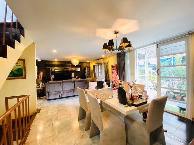 ks-002-ขายทาวน์โฮม-3-ชั้น-หมู่บ้านกรีนพีซ-ซอยอารีย์สัมพันธ์-2-การเดินทางสะดวกไม่ไกลจาก-bts-อารีย์