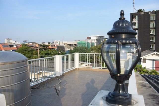 kr-039-ให้เช่าทาวน์เฮ้าส์-4-ชั้น-ซอยสุขุมวิท-65-ไม่ไกลจาก-bts-เอกมัย-พื้นที่ใช้สอย-350-ตรม