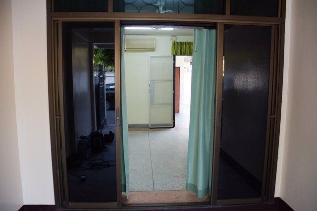 kr-039-ให้เช่าทาวน์เฮ้าส์-4-ชั้น-ซอยสุขุมวิท-65-ไม่ไกลจาก-bts-เอกมัย-พื้นที่ใช้สอย-350-ตรม