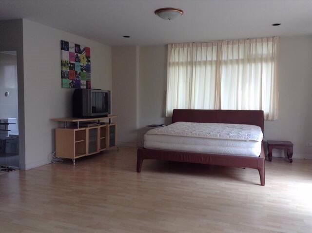 kr-041-ให้เช่าบ้านเดี่ยว-4-ชั้น-หลังมุม-ซอยสุขุมวิท-31-รีโนเวทใหม่ทั้งหลัง-เดินทางสะดวกเข้าออกได้