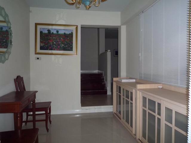 kr-041-ให้เช่าบ้านเดี่ยว-4-ชั้น-หลังมุม-ซอยสุขุมวิท-31-รีโนเวทใหม่ทั้งหลัง-เดินทางสะดวกเข้าออกได้