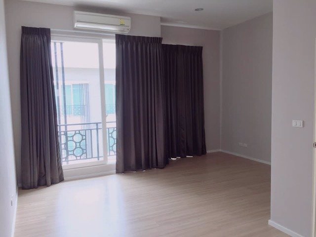 kr-048-ให้เช่าทาวน์โฮม-3-ชั้น-หมู่บ้านกลางเมืองพระราม-9-มอเตอร์เวย์-ใกล้เดอะไนน์