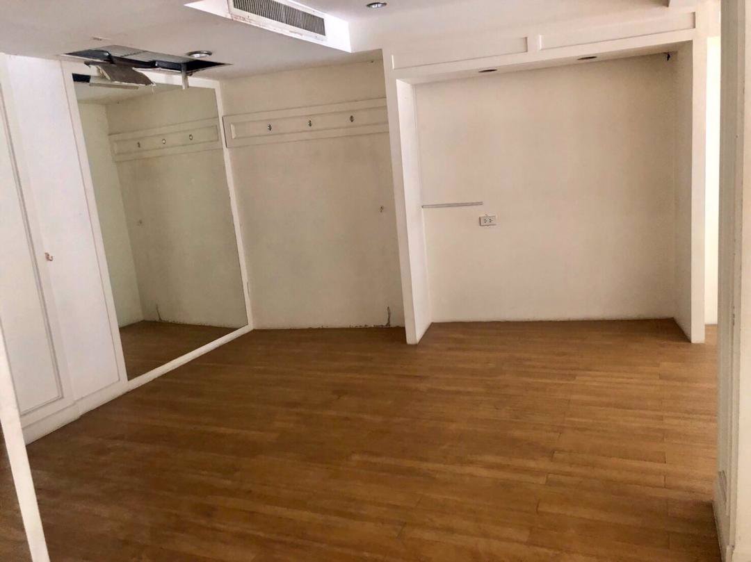 kr-104-ให้เช่าอาคารพาณิชย์-4-ชั้น-2-คูหา-ย่านทองหล่อ-ใกล้-bts-ทองหล่อ