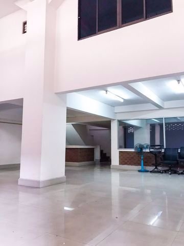 ks-012-ขายอาคารพาณิชย์-2-คูหา-รามอินทรา-กม8-รีโนเวทใหม่-เหมาะซื้อลงทุน