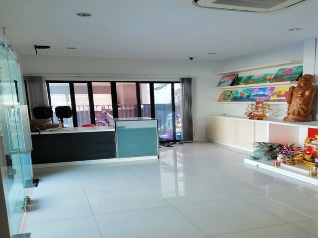 ks-020-ขายโฮมออฟฟิศ-4-ชั้นครึ่ง-ซศรีนครินทร์-15-ตกแต่งครบ-เดินทางสะดวกใกล้ทางด่วน