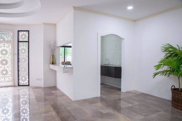 kr-122-ให้เช่าทาวน์โฮม-4-ชั้น-ทำเลใจกลางเมืองย่านถนนสุขุมวิทซอย-31