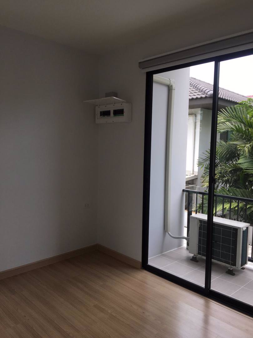 kr-126-ให้เช่าและขายทาวน์โฮม-3-ชั้น-2-คูหา-โครงการไทม์โฮม-ซอยกาญจนาภิเษก-44-ใกล้เมกาบางนา