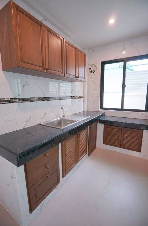 kr-129-ให้เช่าทาวน์โฮม-3-ชั้น-โครงการศุภาลัย-เอสเซ้นส์-ลาดพร้าว-107-ย่านลาดพร้าว