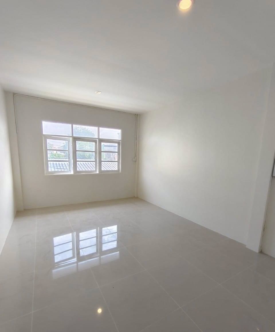 ทาวน์โฮม-2-ชั้น-รีโนเวทสไตล์-minimal-cozy-เจ้าของขายเอง