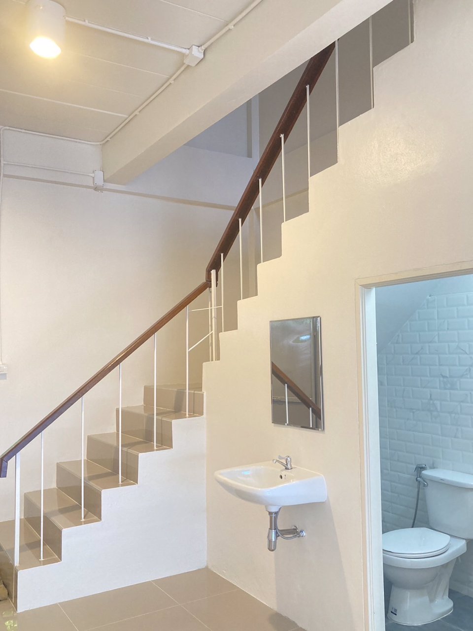 ทาวน์โฮม-2-ชั้น-รีโนเวทสไตล์-minimal-cozy-เจ้าของขายเอง