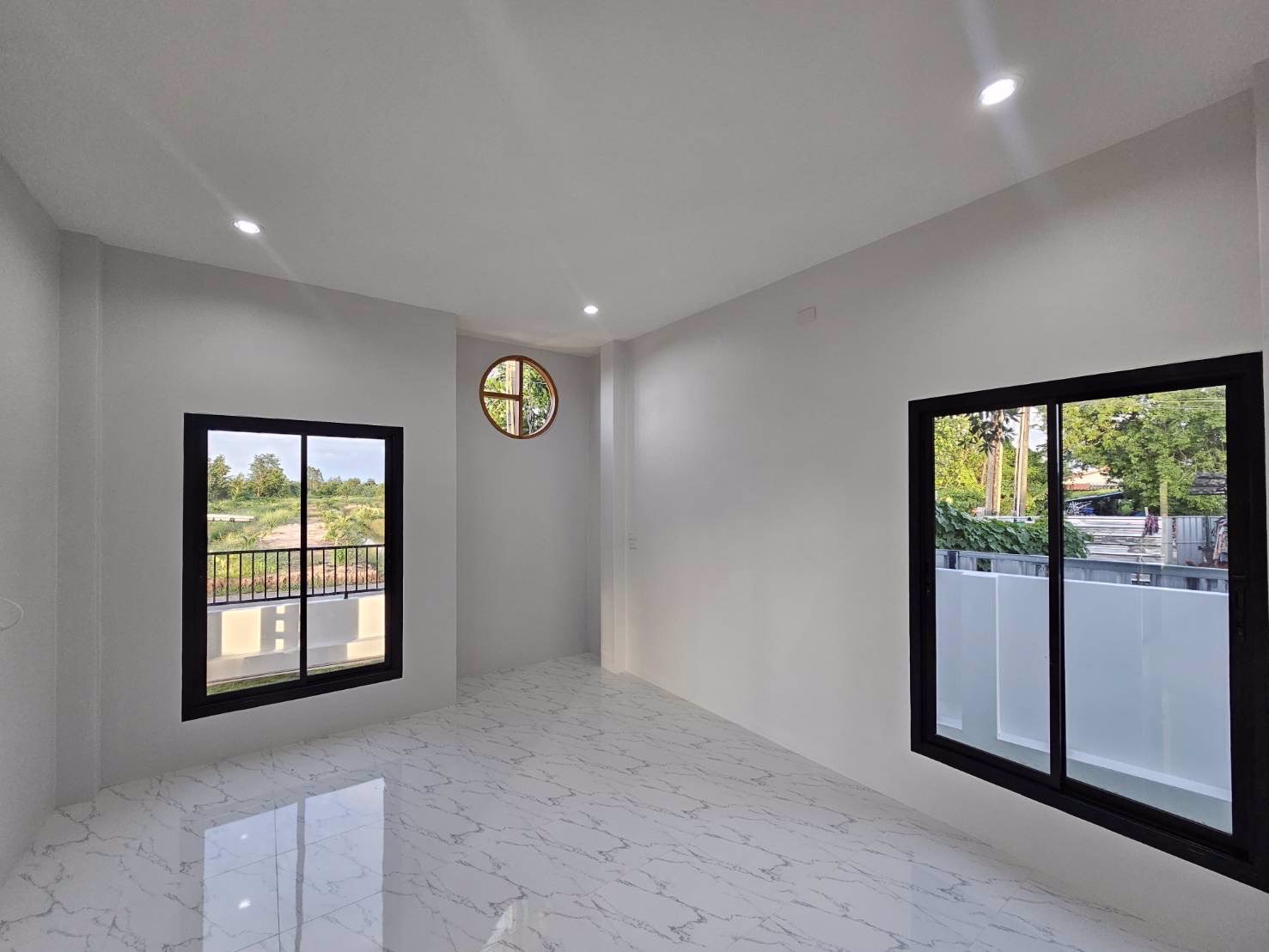 บ้านในเมืองจันท์-อากาศดี-อารมณ์บ้านพักตากอากาศ