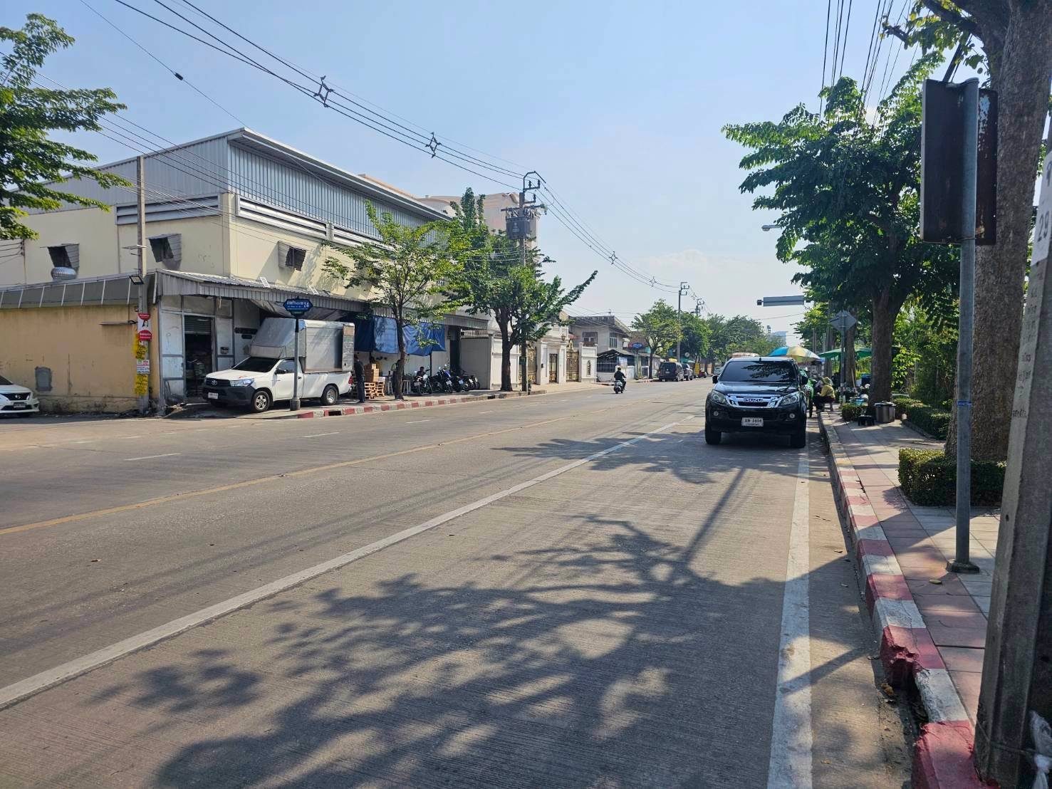 ขายที่ดินเปล่าติดถนนหลักลาดพร้าว101