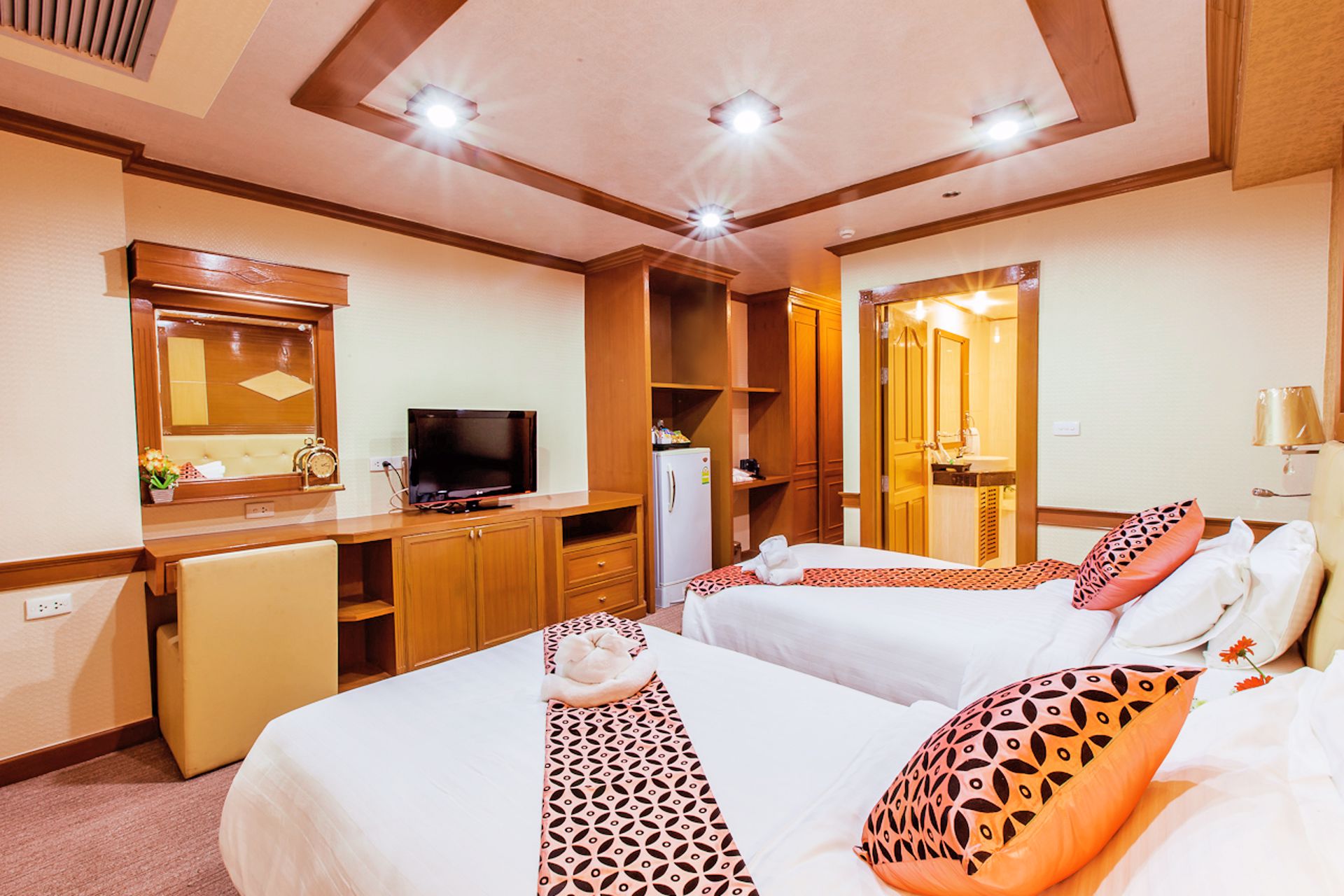 ขายโรงแรม-4-ดาว-paradise-sukhumvit-ซอยปรีดีพนมยงค์-31