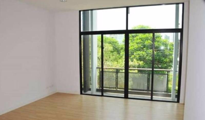 ขายทาวน์โฮม-โครงการฟลอร่า-วงศ์สว่าง-35-ชั้น-loft-26ตรว-3นอน3น้ำ