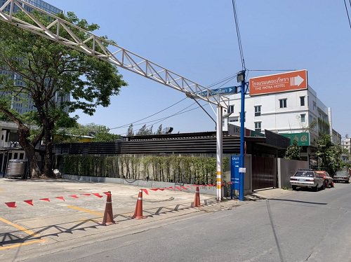 ขายที่ดิน-ซอยพระรามเก้า-31-เนื้อที่-195-ตรว-พร้อมสิ่งปลูกสร้าง