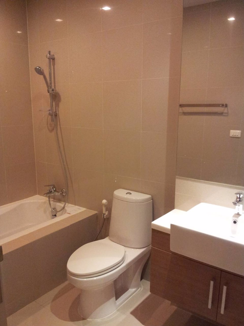 ขายคอนโด-โนเบิล-รีไฟน์-สุขุมวิท-26-ชั้น8-ขนาด-35-ตรม