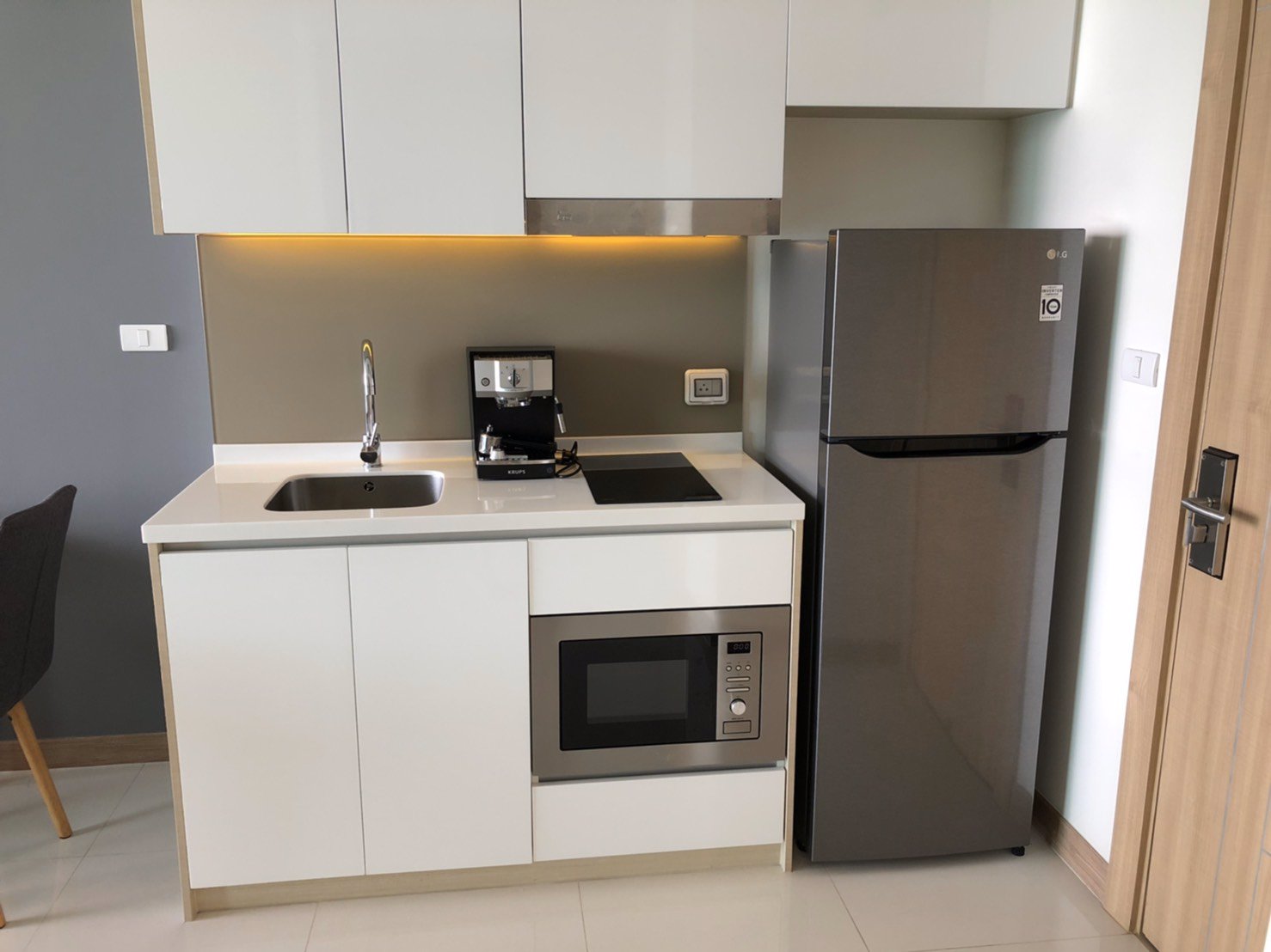 ขายคอนโดริเวียร่า-วงศ์อมาตย์-วิวอ่าวพัทยา-ตึก-a-ชั้น-30