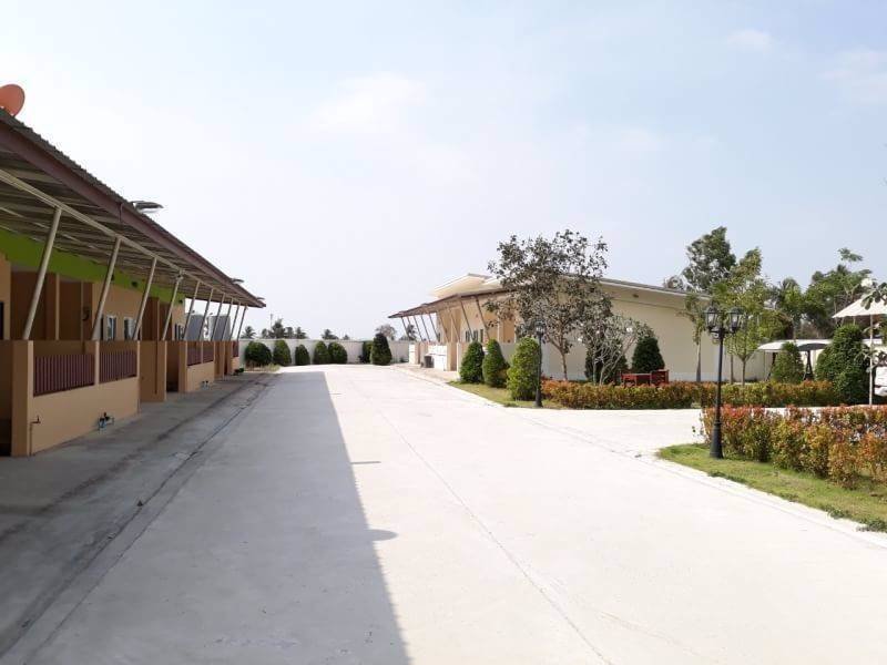 ขายกิจการบ้านเช่า-10-หลังสไตล์รีสอร์ท-บนที่ดิน-1-0-85-ไร่