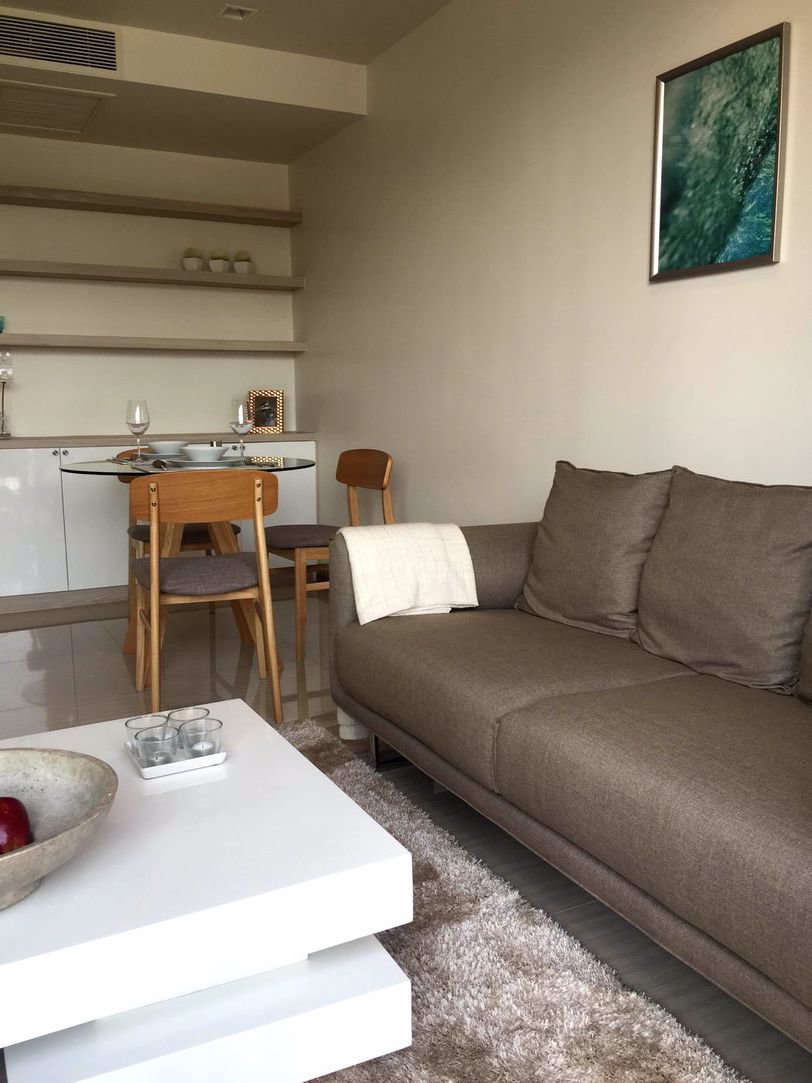 ขายคอนโดมิเนียม-โครงการ-downtown-สุขุมวิท49-ห้องมุม-4444ตรม