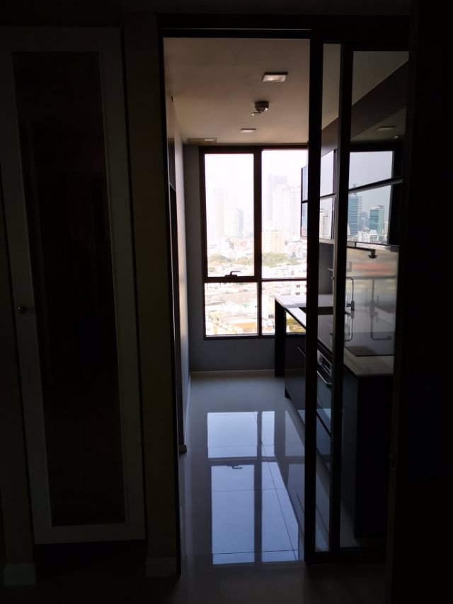 ขายคอนโด​เดอะรูม​-เช็นต์หลุย์-สาทร-ห้องมุม-65-ตรม