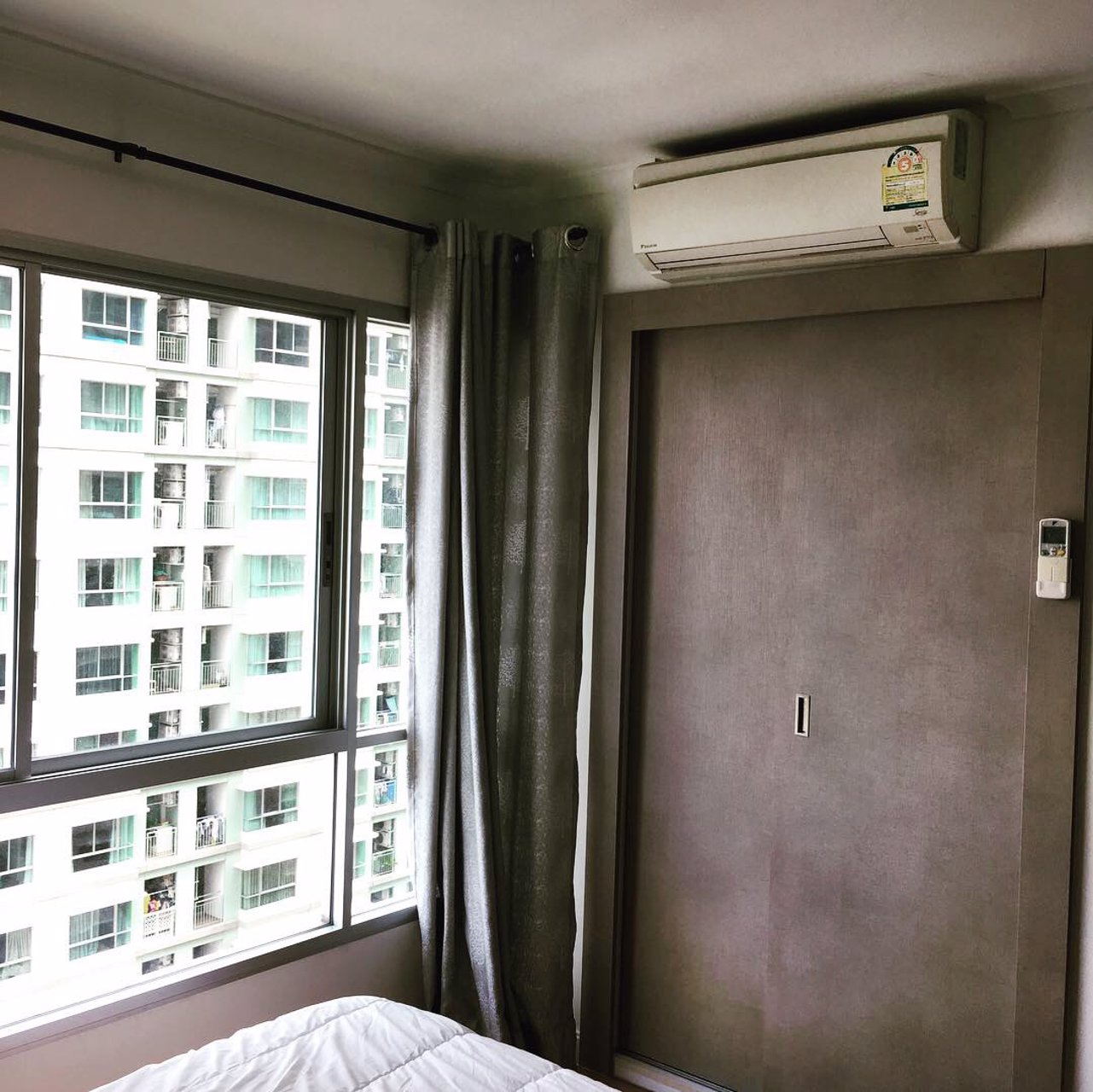 ขาย-ให้เช่า-ลุมพินี-พาร์ค-ริเวอร์ไซด์-พระราม-3-ขนาด-1-ห้องนอน-2747-ตรม-25-ล้าน-ชั้น-20-ฟรีค่าโอนค