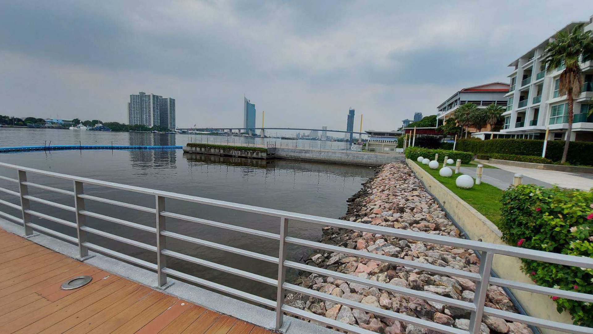 ขาย-ให้เช่า-ลุมพินี-พาร์ค-ริเวอร์ไซด์-พระราม-3-ขนาด-1-ห้องนอน-2747-ตรม-25-ล้าน-ชั้น-20-ฟรีค่าโอนค