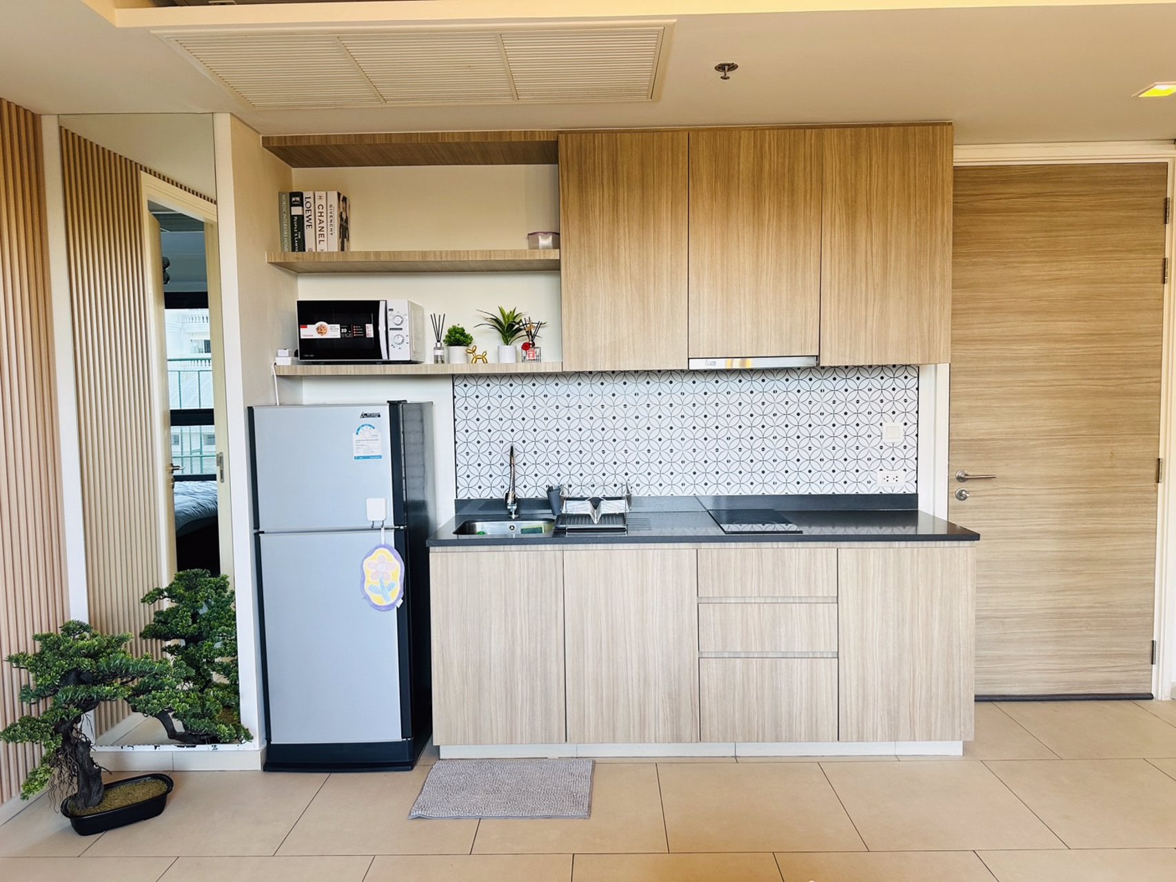 zire-wongamat-for-rent