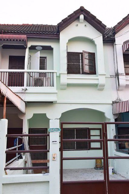 ขายทาวส์เฮ้าส์-2-ชั้น-หมู่บ้านยิ่งโอฬารวิลล่า-สนามบิน-ดอนเมือง-ติดถนนวิภาวดีรังสิต