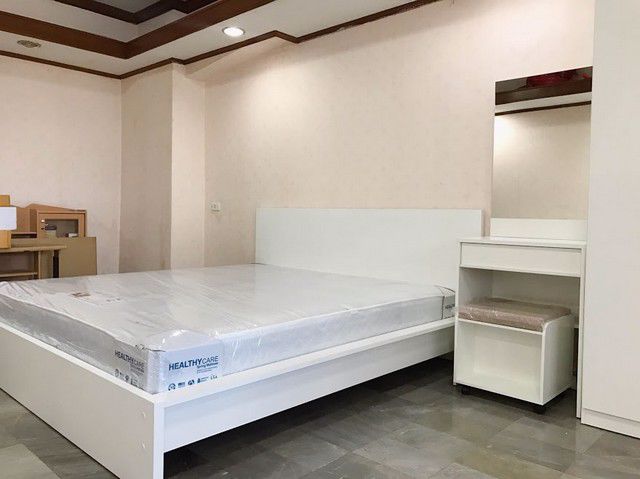 ขาย-หรือให้เช่าคอนโด-merlin-tower-สาทร-พร้อมอยู่