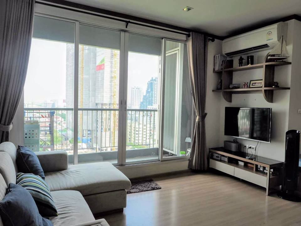 ขายคอนโด-rhythm-พหล-อารีย์-ห้องมุม-พร้อมอยู่-เฟอร์ครบ