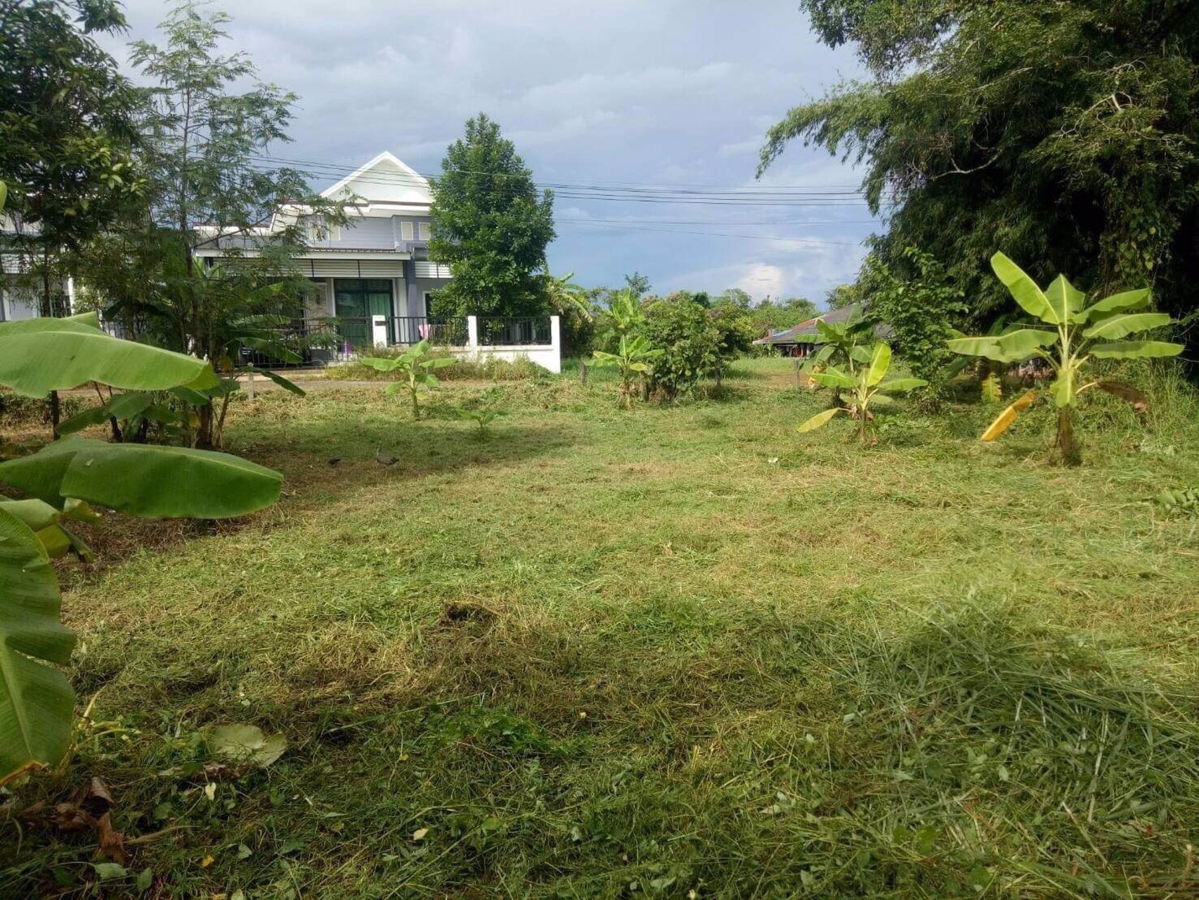 ที่สวยๆ-เหมาะสำหรับทำที่พักรถยนต์ขนสินค้าข้ามชายแดนไทย-สปปลาว-จีน