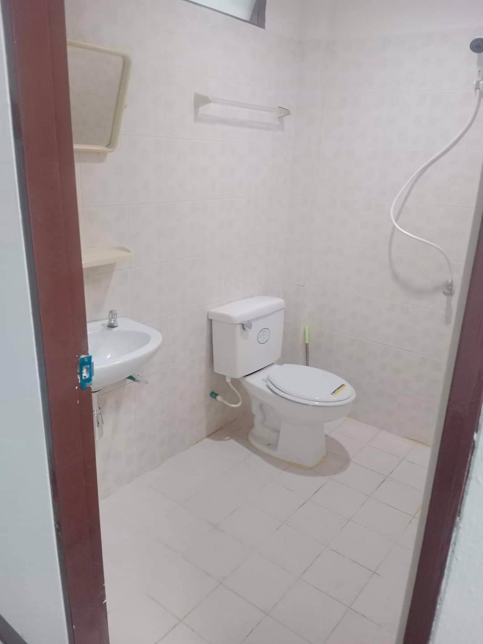 ขายด่วน-ทาวน์เฮ้าส์พร้อมเข้าอยู่-ถนนเทพกุญชร-42-ตคลองหนึ่ง-คลองหลวง