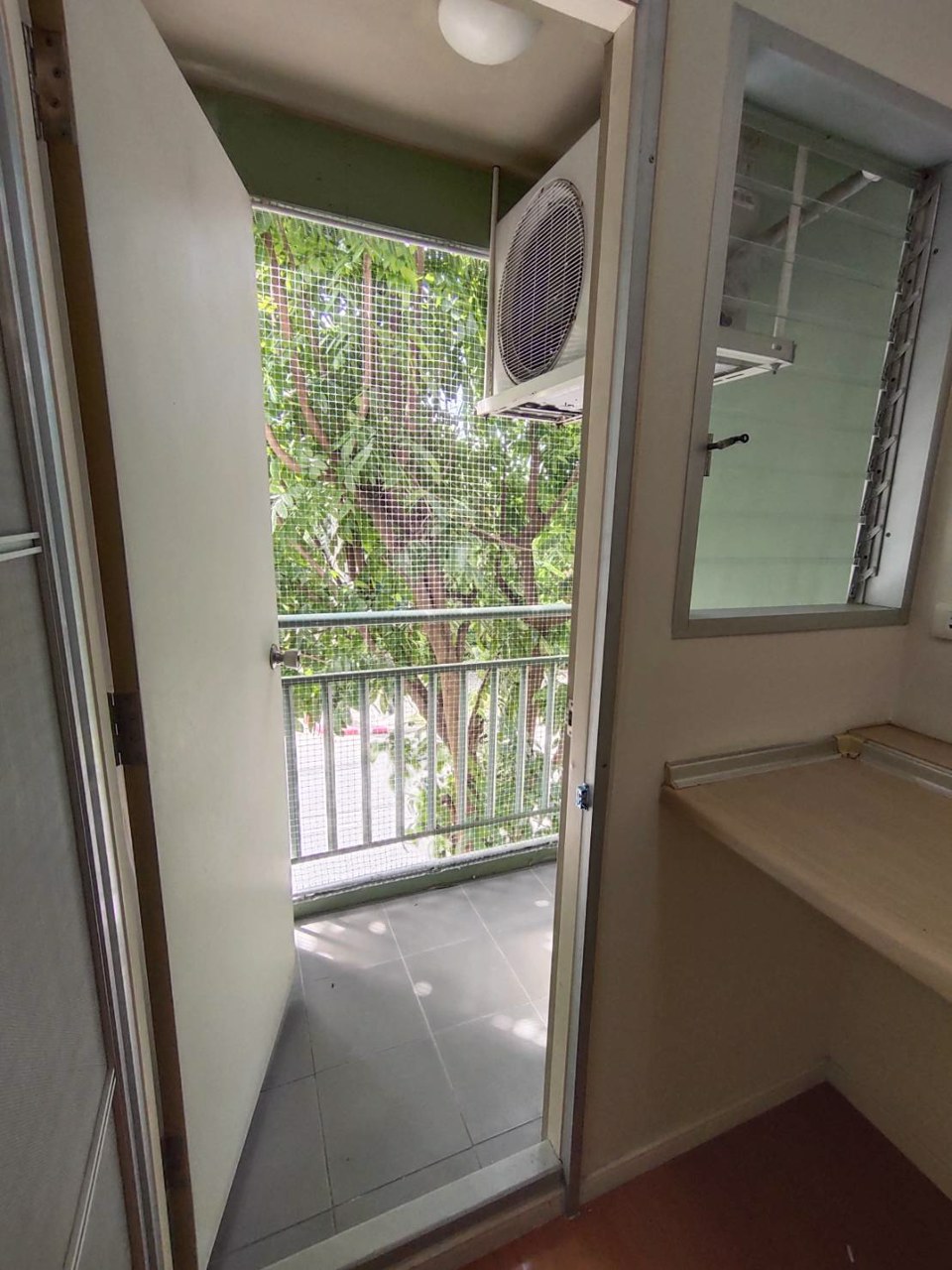 ให้เช่า-คอนโดลุมพินี-lpn-ชลบุรี-สุขุมวิท-ฟรีค่าส่วนกลาง-เดินทางสะดวกสบาย-ใกล้ทางเข้าออก