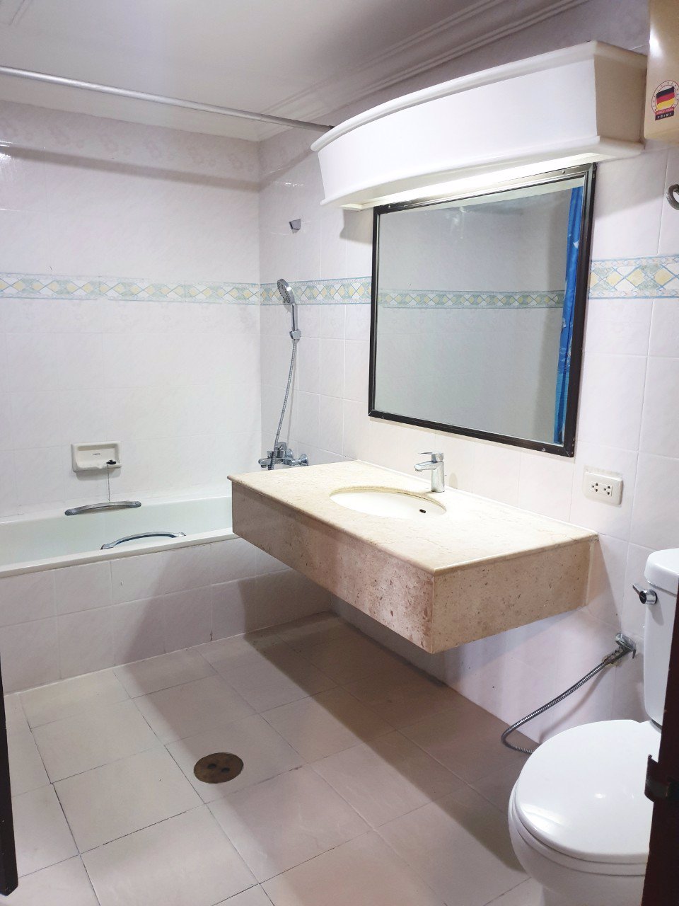 เช่าเเละขาย-คอนโด-อคาดาเมียเเกรนทาเวอร์-42000เดือน-15mb-สุขุมวิท-ซอย43-ห้องใหญ่-ใกล้-emquartier