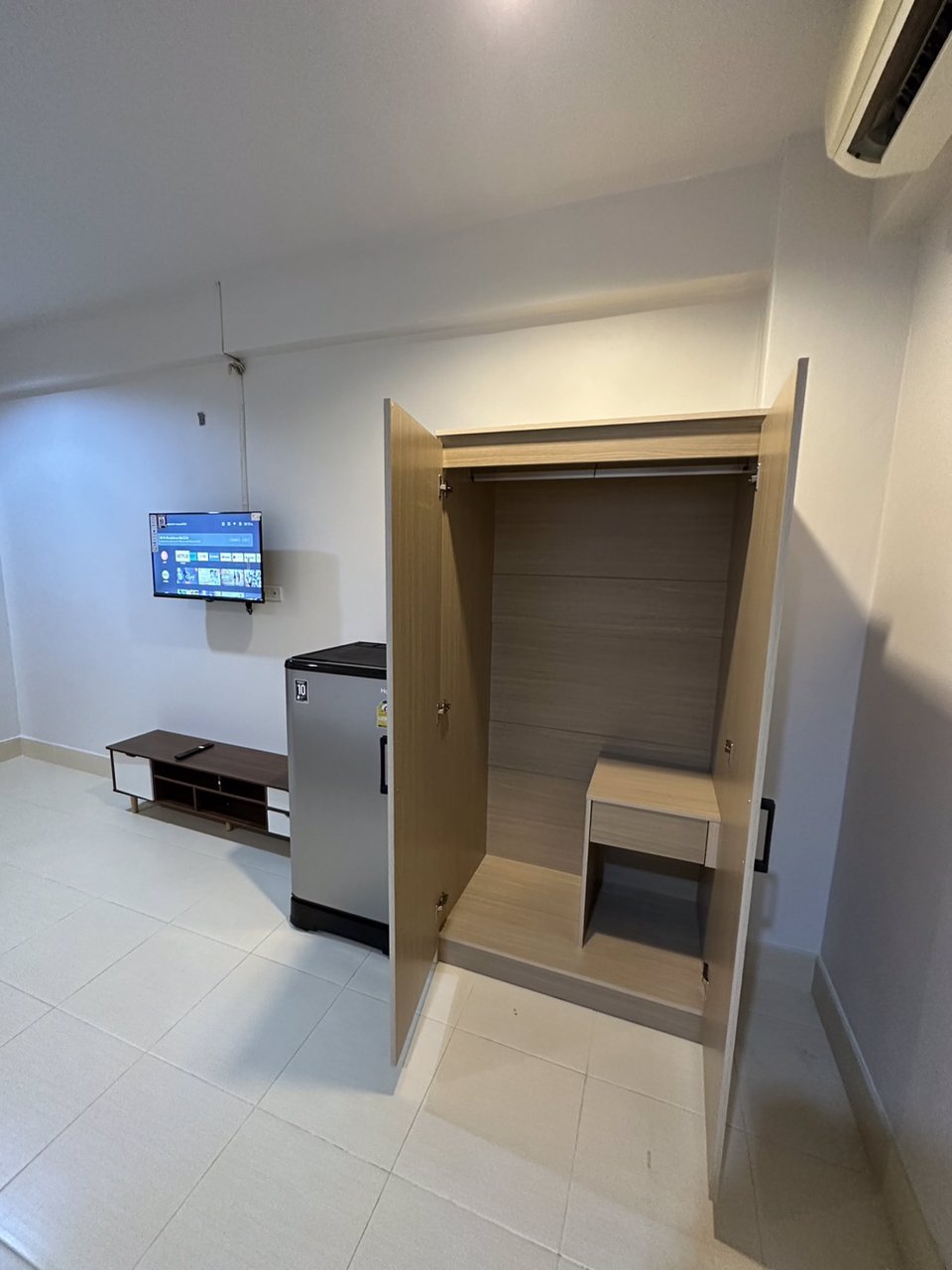 ขาย-อพาร์ทเมนท์ด่านนอก-35-ห้อง-3-ร้านค้า-1-ห้องออฟฟิศ-ผู้เช่า-80-ทำเลใจกลางตลาดด่านนอก-สงขลา