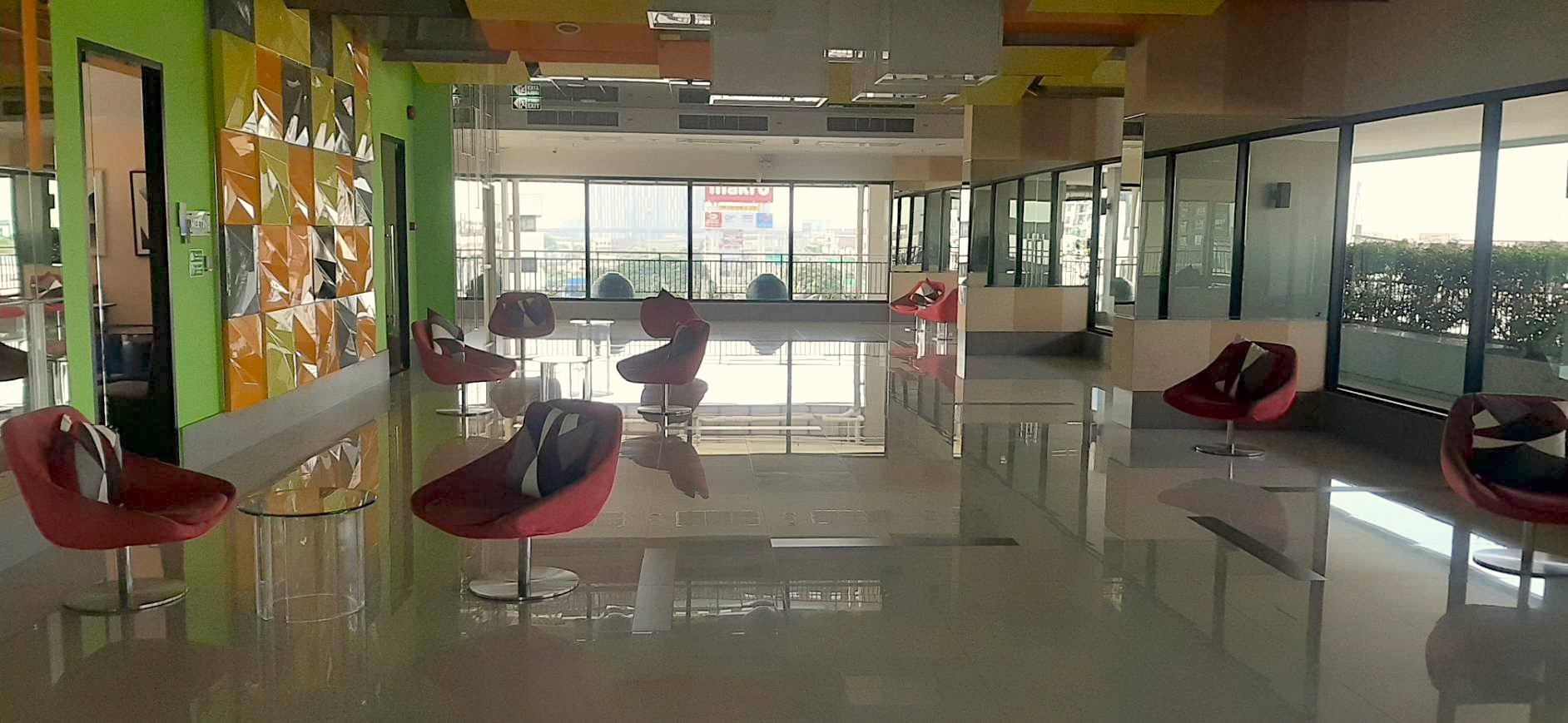 ขายถูกกว่าโครงการ-ติดถนนใหญ่-ตรงข้ามเมืองทองธานีข้างแมคโคร-ใกล้ทางด่วนใกล้เซ็นทรัลแจ้งฯ