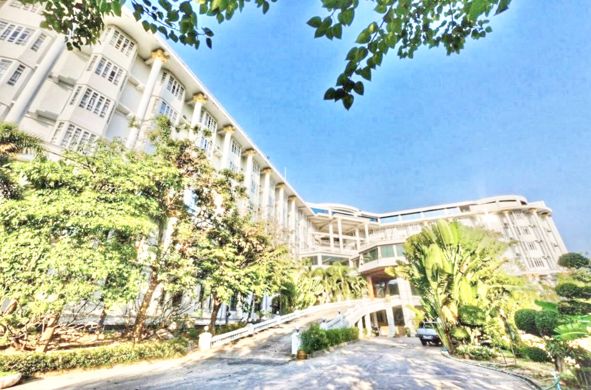 selling-korat-hotel's-next-to-high-speed-train-station