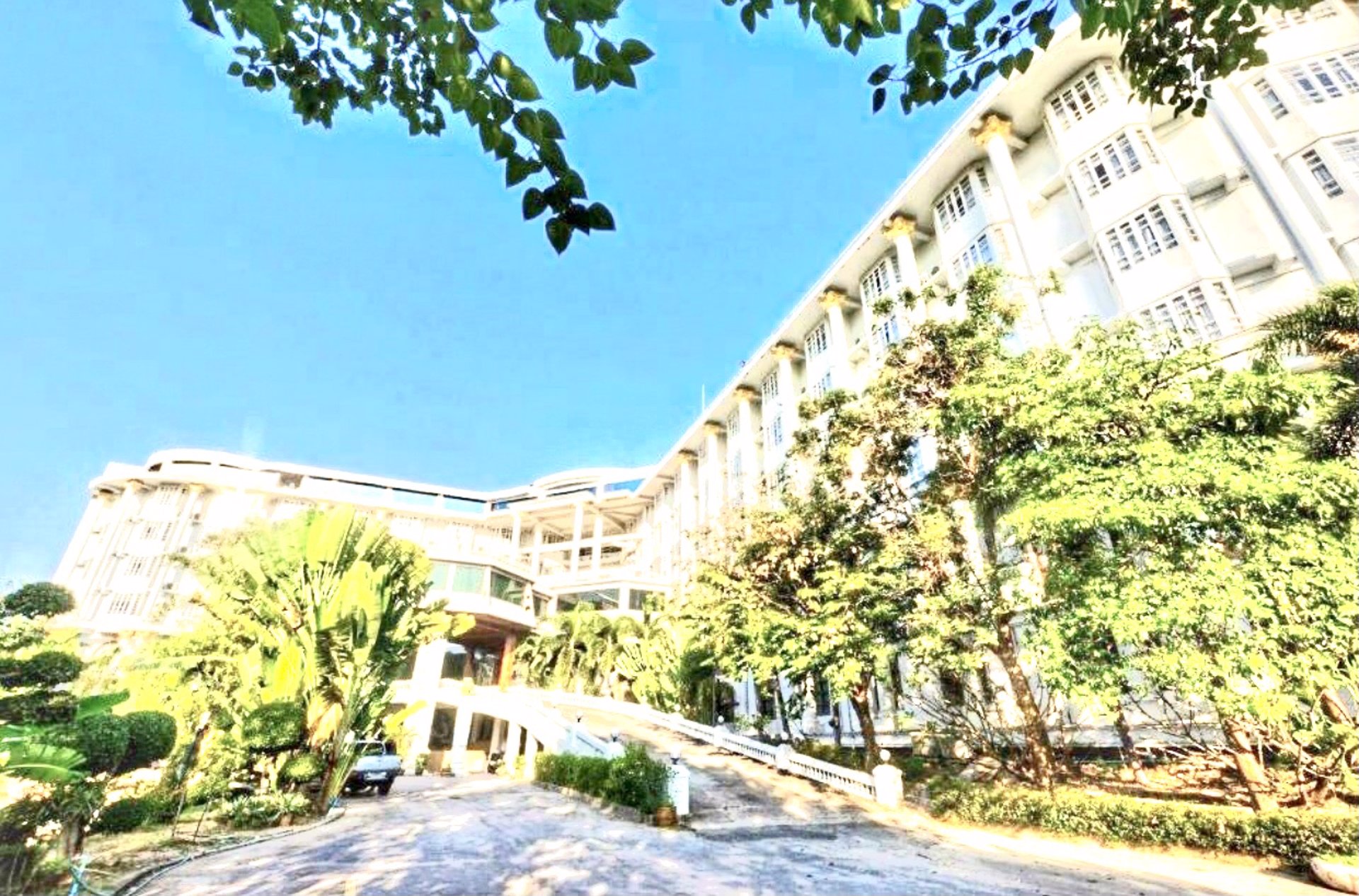 selling-korat-hotel's-next-to-high-speed-train-station