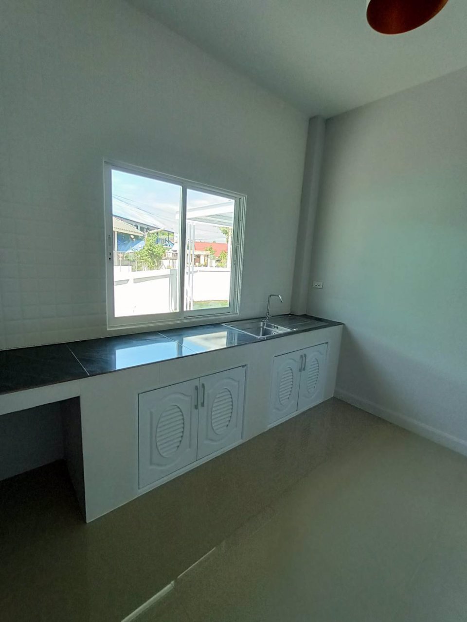 บ้านเดี่ยว-2-ห้องนอน-2ห้องน้ำ-จอดรถได้2คัน-อยู่ในตัวเมืองน่าน