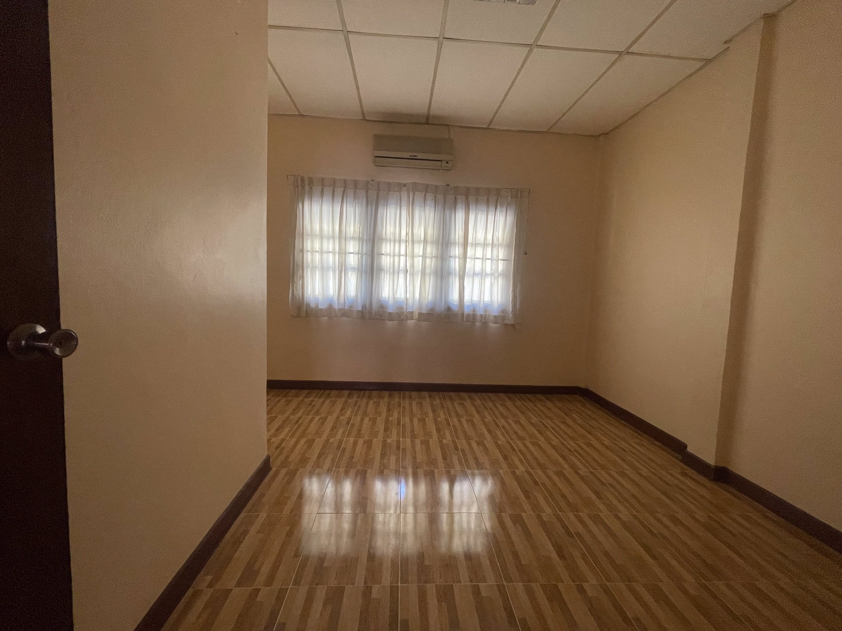 ทาวเฮ้าส์-2-ชั้นให้เช่า-นวมินทร์50