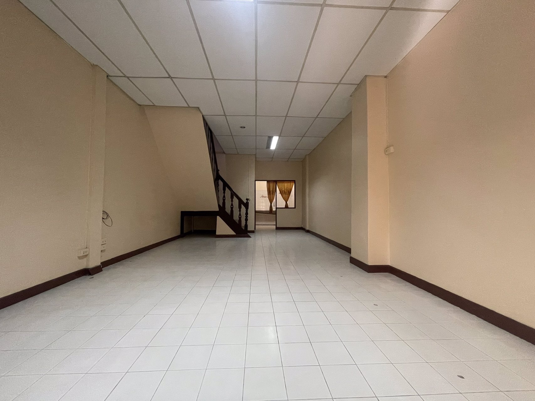 ทาวเฮ้าส์-2-ชั้นให้เช่า-นวมินทร์50