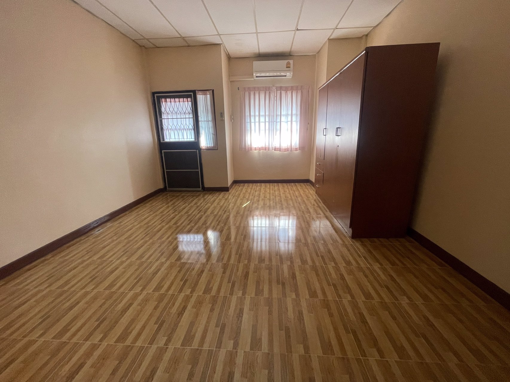 ทาวเฮ้าส์-2-ชั้นให้เช่า-นวมินทร์50