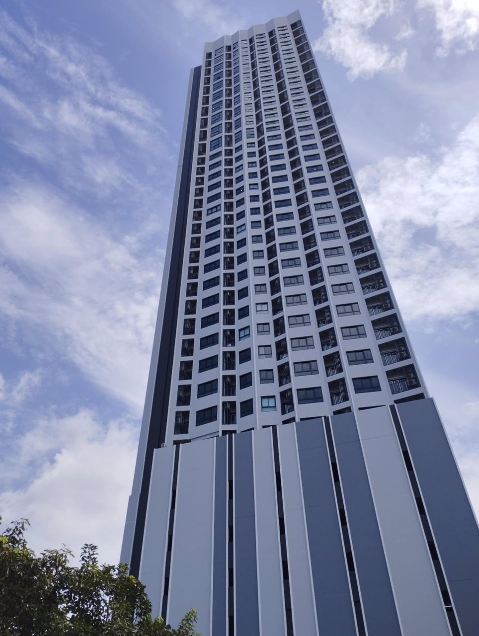 เจ้าของให้เช่า-ideo-ramkhamhaeng-lamsali-station-ห้องหน้ากว้าง-ห้องมุม-ผนังห้องนอนไม่ติดห้องอื่น-ขนา