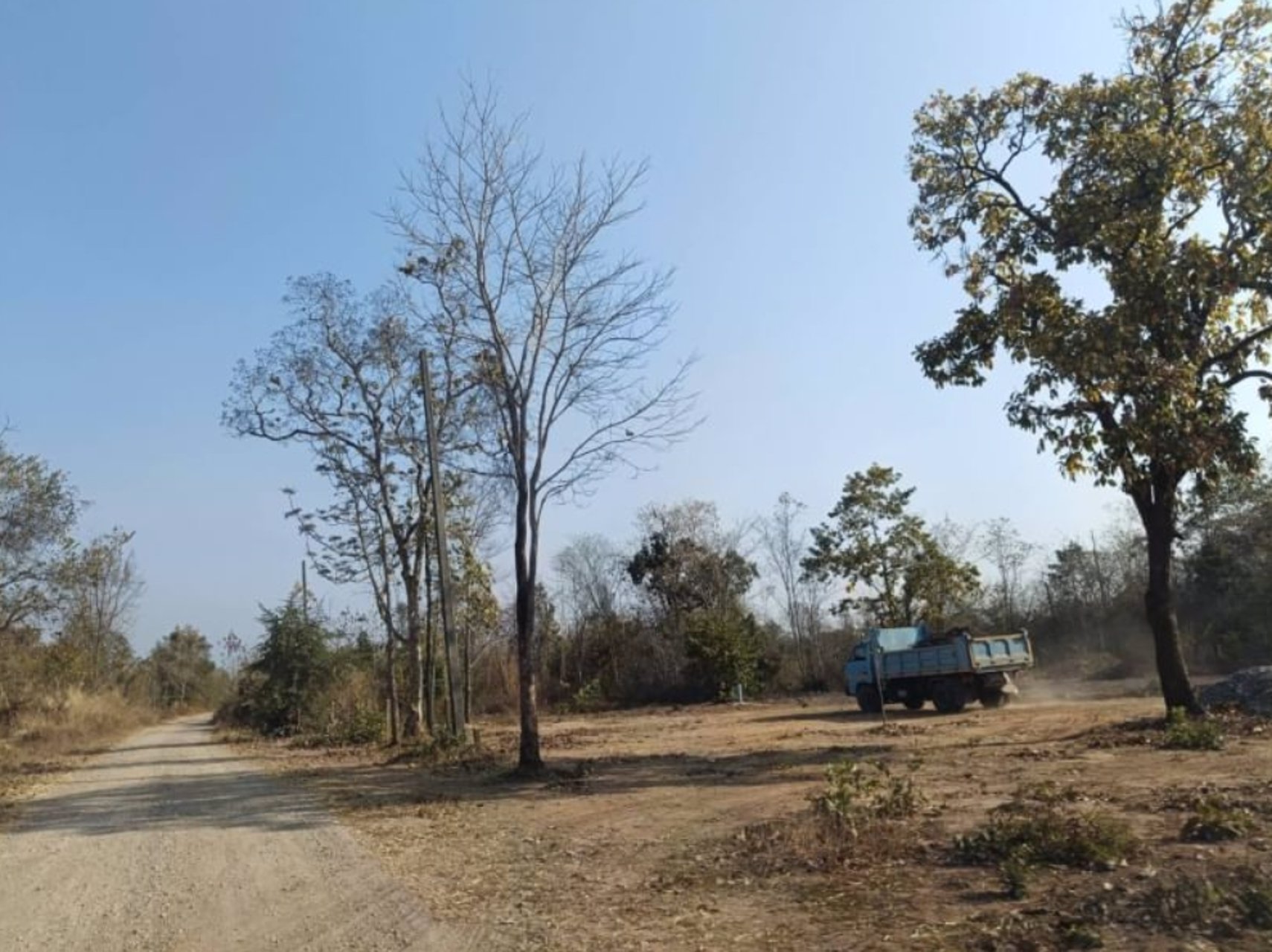 ขายที่ดินติดถนนคอนกรีต-เนื้อที่-98ตรว