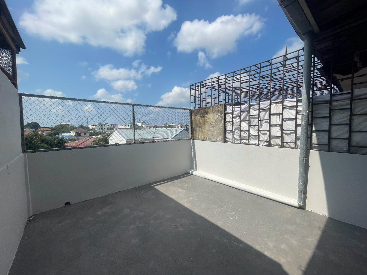 ให้เช่า-อาคารพาณิชย์-3-คูหา-ติดถนนเทพารักษ์-จอดรถได้-บางพลี-สมุทรปราการ