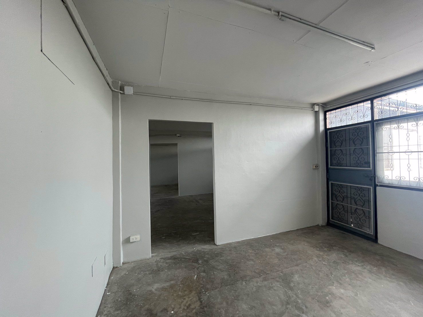 ให้เช่า-อาคารพาณิชย์-3-คูหา-ติดถนนเทพารักษ์-จอดรถได้-บางพลี-สมุทรปราการ