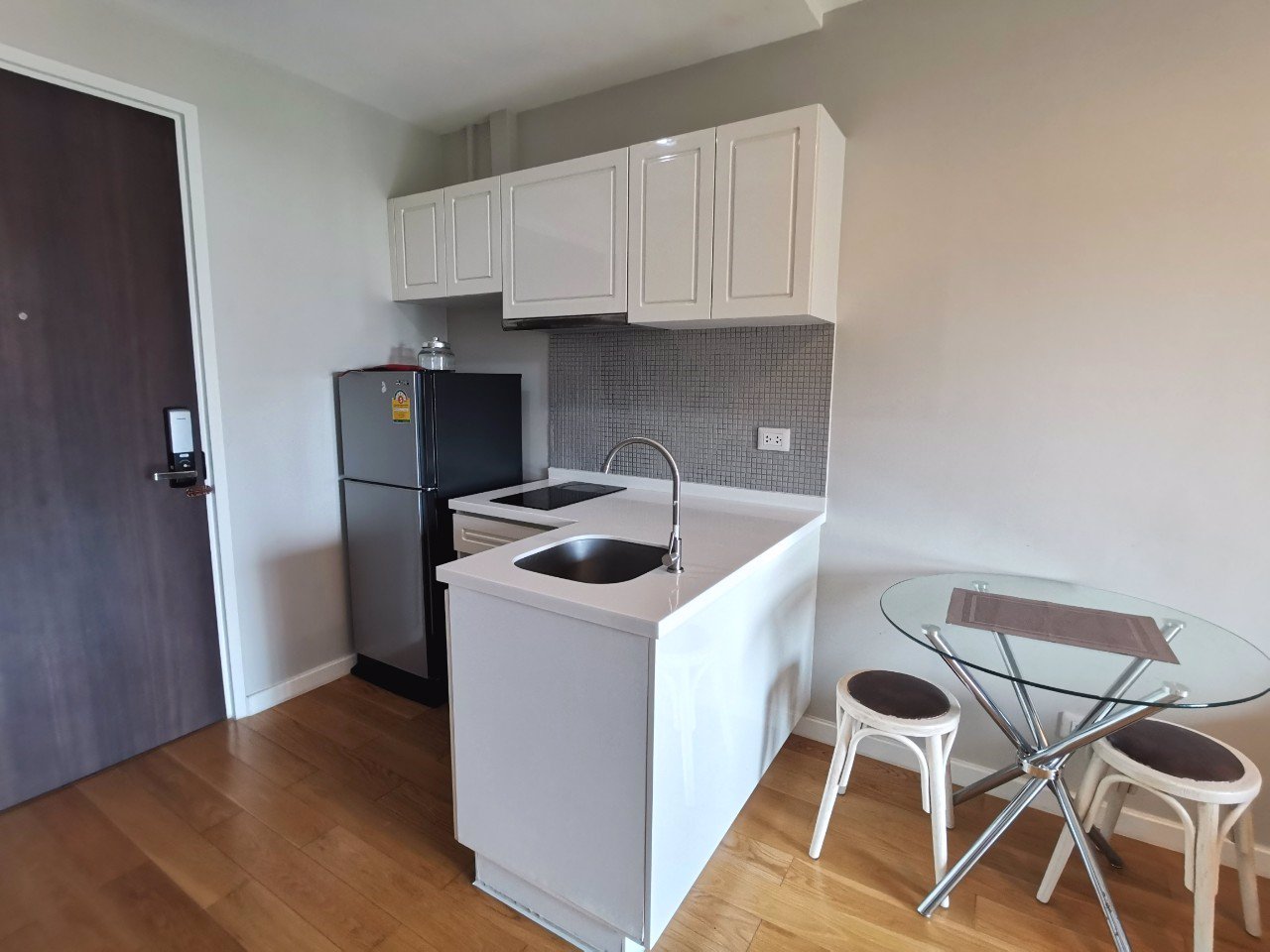 ขายคอนโด-1-ห้องนอน-คอนโดเลต-ดเวล-สุขุมวิท-26