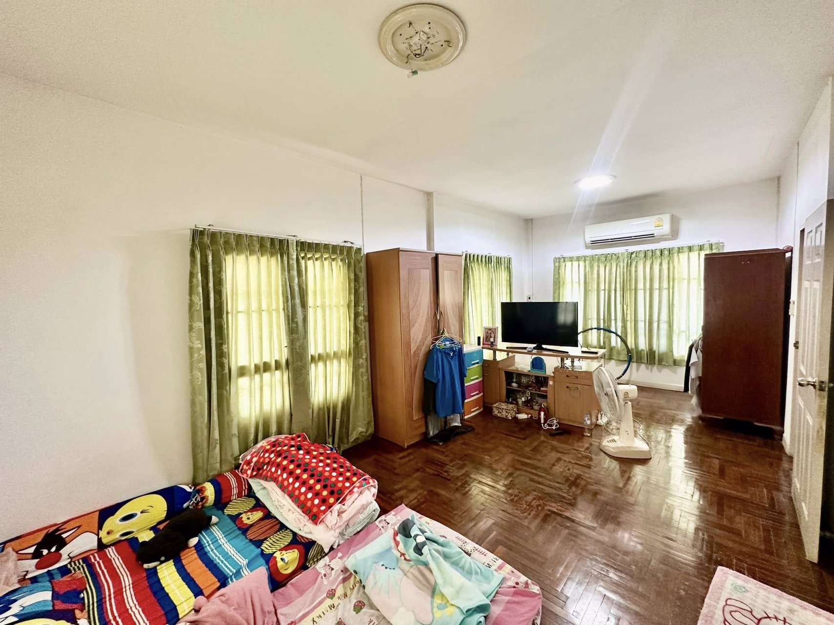 ขายด่วน-หมู่บ้านวรารักษ์-วังน้อย-501-ตรว