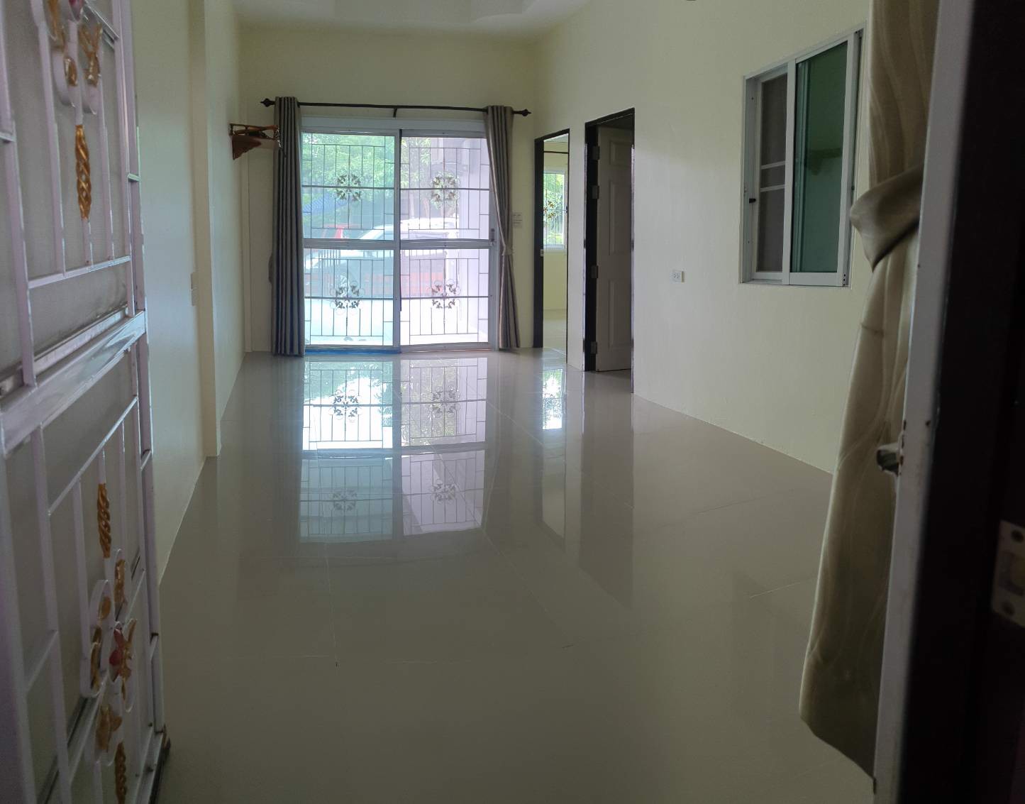 ให้เช่าทาวน์เฮ้าส์-โรงโป๊ะ-ตะเคียนเตี้ย-บางละมุง-เจ้าของปล่อยเอง-